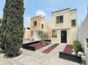 Casa · 60m² · 2 Recámaras · 1 Estacionamiento · Casa en Venta en Valle de Lincoln, Cerca del Libramiento