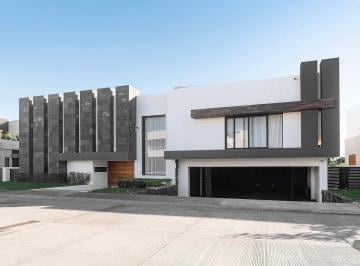 Casa · 547m² · 4 Recámaras · 3 Estacionamientos · Punta Tiburon Marina y Golf Casa en Venta, 6 Recamaras, Alberca y Paneles Solares