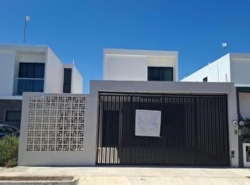 Casa de 2 habitaciones, Mérida · Casa en Renta Nueva Americas IV con Aire Acondicionado Toda La Casa