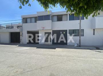 Casa · 177m² · 3 Recámaras · 1 Estacionamiento · Casa en Renta Jardines de Querétaro - (4)