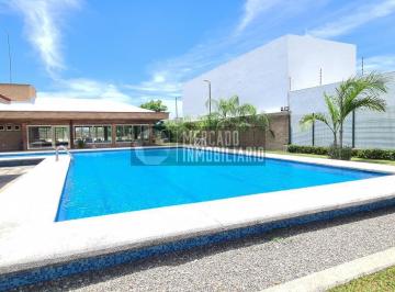Terreno / Lote · 242m² · 4 Estacionamientos · Vive en Zona Country Terrenos en Venta Residencial Palmira