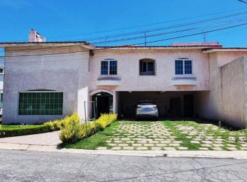 Casa de 4 habitaciones, Pachuca · Oportunidad Residencia en Venta en Club de Golf Para Remodelar Frente a Green