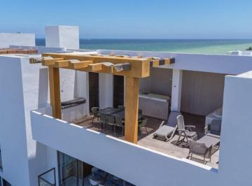 Departamento de 3 habitaciones, Progreso · Penthouse Frente Al Mar Jacuzzi y Amenidades Exclusivas