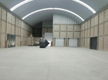 Local comercial · 1900m² · 10 Estacionamientos · Bodega Nueva en Venta en Parque Industrial Deit
