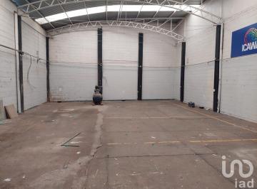 Bodega comercial · 260m² · 2 Recámaras · Bodega en Renta con Oficina en Iztacalco
