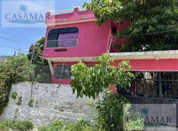 Casa · 120m² · 3 Recámaras · 1 Estacionamiento · Casa en Venta, Colonia Santa Cruz