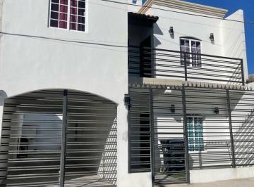 Casa · 400m² · 4 Recámaras · 3 Estacionamientos · Casa - José López Portillo