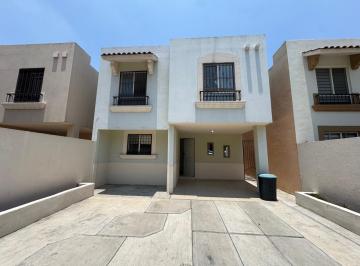 Casa · 112m² · 3 Recámaras · 2 Estacionamientos · Casa en Anahuac La Pergola