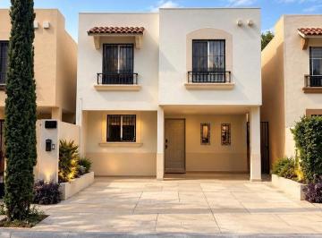 Casa · 112m² · 3 Recámaras · 2 Estacionamientos · Casa en Anahuac La Pergola