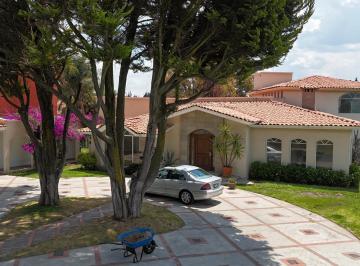 Casa · 686m² · 3 Recámaras · 7 Estacionamientos · Casa en Venta en La Asunción