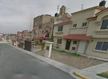 Casa de 2 habitaciones, Cuautitlán Izcalli · Casa con 57 m² de Superficie de Terreno, 2 Recámaras en Venta en Urbi Quinta Montecarlo