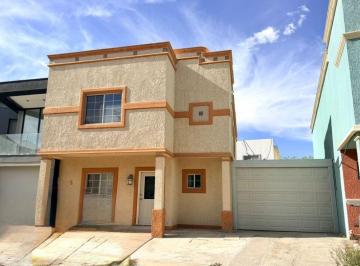 Casa de 3 habitaciones, Juárez · Casa en Venta 3 Recámaras y Patio Fracc Paseo de Los Nogales Zona Dorada Las Misiones Cd Juárez Chih