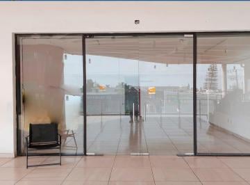 Local comercial · 52m² · 1 Estacionamiento · Local en Renta Plaza Nicaragua León Guanajuato