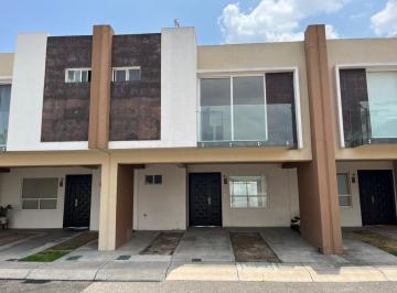 Casa de 3 habitaciones, Toluca · Casa en Venta Cerca del Aeropuerto de Toluca