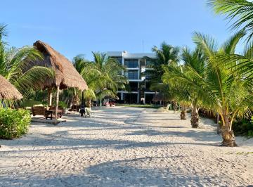 El edificio dede la playa · Departamento Frente Al Mar Equipado y Listo Para Disfrutar Hoy!