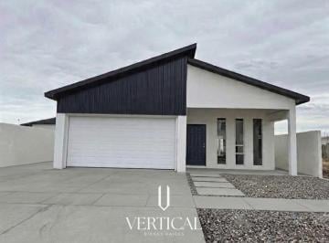 Casa · 268m² · 4 Recámaras · Bonita Residencia en Venta I Fracc. Residencial Leones 1 Planta; 4 Recámaras