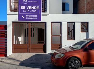 Casa · 164m² · 5 Recámaras · 1 Estacionamiento · Casa en Misiones Universidad