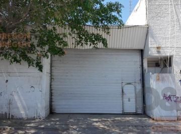 Bodega comercial · 650m² · 2 Estacionamientos · Bodega en Renta en La Martinica, León Gto