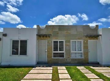 Casa · 92m² · 2 Recámaras · 1 Estacionamiento · Casa en Renta en Los Encinos.