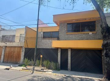 Casa de 3 habitaciones, Coyoacán · Casa en Venta en Campestre Churubusco
