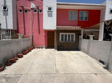 Casa de 3 habitaciones, Tultepec · Casa de 3 Recamaras en Privada Remodelada " Los Pinos Tultepec "