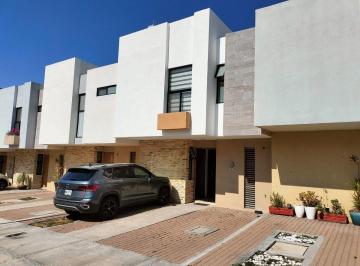 2274be17aa51ae1e345d3b125ef170afa9a63297e4076efb886fd25f82d989dd · Casa en Renta en Residencial Refugio, Alanna, Amueblada
