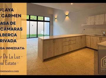 Casa · 166m² · 3 Recámaras · 2 Estacionamientos · Casa de 3 Recámaras con Terraza y Alberca Privada en Venta. Playa del Carmen. Entrega Inmediata.