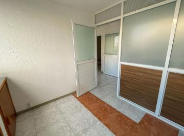 Oficina · 144m² · 2 Estacionamientos · Oficinas en Renta en Toluca (Cerca del Centro)