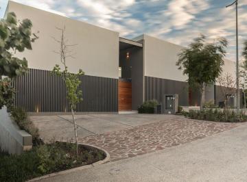 d906973bba69512dfead3e5d71a1a0d77ba5cd509a013febcbf1558cfaace4b9 · Casa en Renta en Altozano, Condominio Cañada, Recamara en Planta Baja