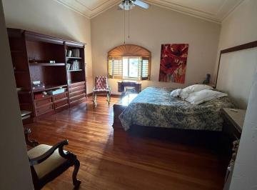 Casa · 438m² · 3 Recámaras · 2 Estacionamientos · Casa en Venta Residencial Chipinque