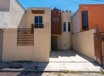 Casa de 3 habitaciones, Tlaxco · Casa de 2 Pisos