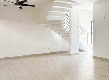 Casa de 3 habitaciones, Solidaridad · Casa con Patio Privado y Amenidades Premium | 3 Recámaras en Playa del Carmen