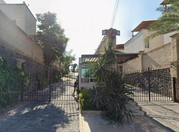 Casa en condominio de 3 habitaciones, Xochitepec · Casa en Venta en Fraccionamiento Residencial Cumbre Tulipanes, Lomas del Manantial, Morelos.