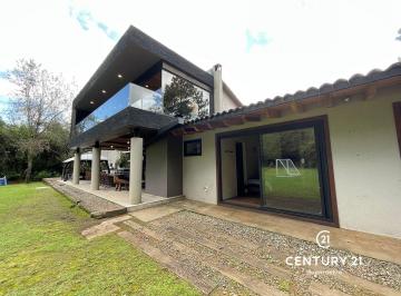 Casa en condominio de 5 habitaciones, Valle de Bravo · Casa en Condominio Exclusivo Amenidades, Valle de Bravo
