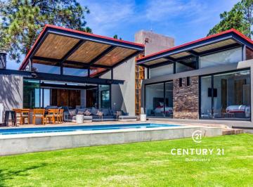 Casa en condominio de 4 habitaciones, Valle de Bravo · Casa en Venta Condominio en Avándaro, Valle de Bravo