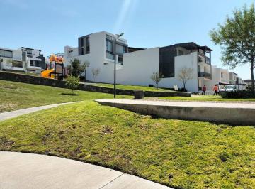 4d4896745e5fbc52a16ecafc153fb49ef224c3a55674e9cbd9cb0ed63d8f0d74 · Casa en Renta en Lomas de Juriquilla