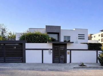 97619b69e74f844e502f98cd782a8bbd10836fbcbe3c0758e395871a952ccb60 · Casa en Venta - Distrito Tec