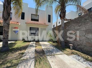 Casa Venta de 3 habitaciones · Casa en Venta en Sonterra, Querétaro