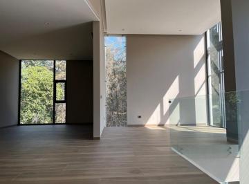 Casa · 920m² · 4 Recámaras · 12 Estacionamientos · Casa en Venta en Valle Escondido y Club de Golf Valle Escondido