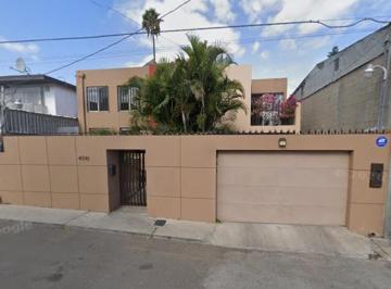 Casa de 4 habitaciones, Tijuana · Hermosa Casa en Venta