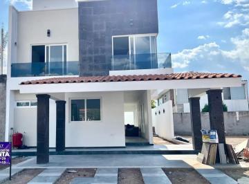 1 · Casa en Venta en Las Plazas Al Norte de Aguascalientes