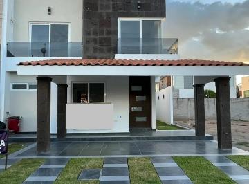 1 · Casa en Venta en Las Plazas Al Norte de Aguascalientes