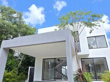 Casa de 4 habitaciones, Benito Juárez · Excelente Casa de 4 Hab con Alberca en Resid. Rio By Cumbres