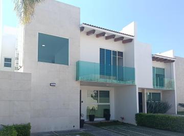 Casa · 278m² · 2 Estacionamientos · Casa Gran Boulevar Lomas 702, Lomas de Angelópolis, II, 72830 Pue.