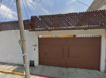 Casa de 4 habitaciones, Jiutepec · Venta de Casa en Lazaro Cardenas, Jiutepec, Morelos.