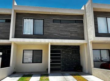 ca0abb5ce812c93616c0abb58a565e9080cec5038ea843447f557e480ebef3ab · Casa en Renta en El Refugio, Querétaro