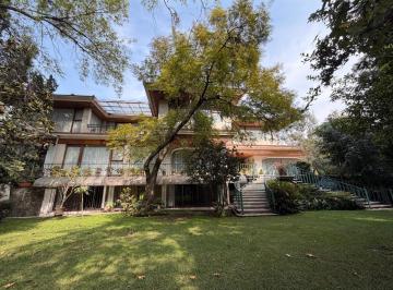 Casa · 2000m² · 8 Recámaras · 10 Estacionamientos · Casa en Venta en Jardines del Pedregal