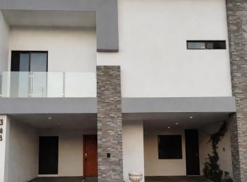 Casa de 3 habitaciones, Chihuahua · Residencia en Bosque Real