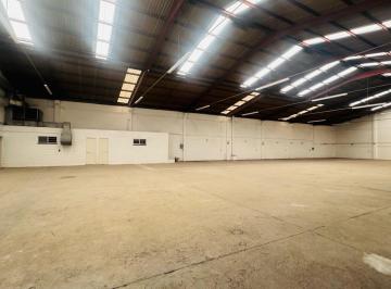 Bodega comercial · 1500m² · 6 Estacionamientos · Bodega Industrial - Central de Carga