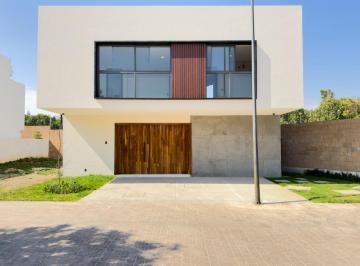 Casa de 3 habitaciones, Zapopan · Casa en Venta en Condominio Bosquetto, Bosques Vallarta
